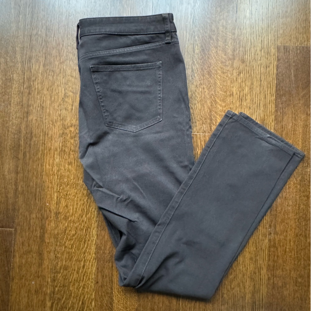 Uniqlo dark brown denim stretch jeans size 36-34